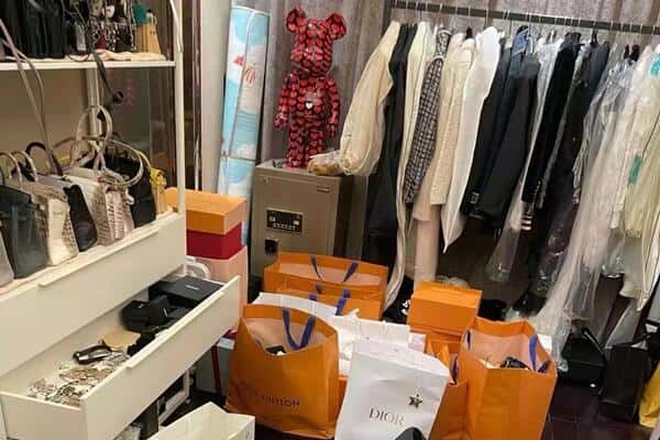 鹤峰县回收一线品牌衣服